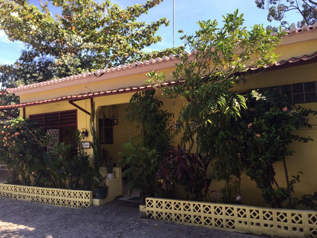 Casa Do Sandalo Boutique Guest House Dili Exterior foto